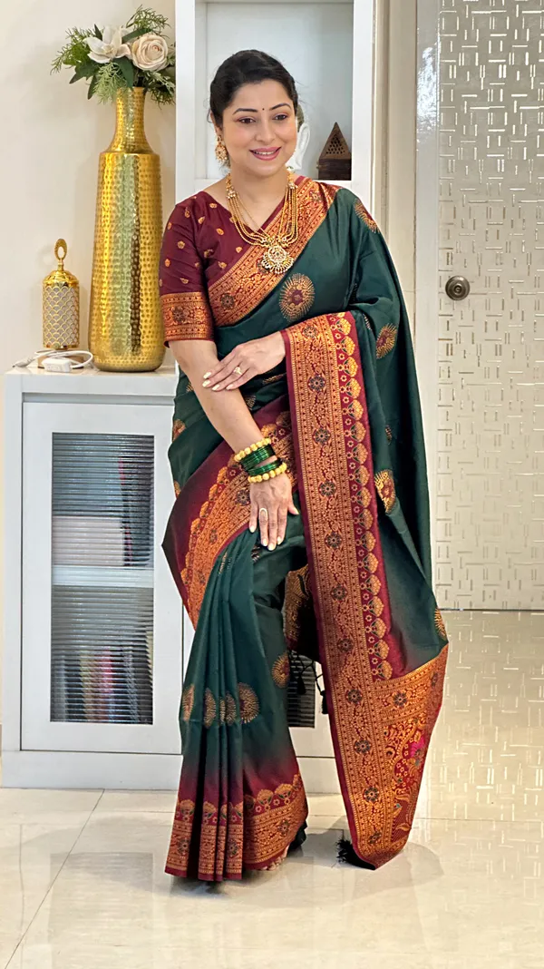 Jenni_Dark_Green_–_Wedding_Special_|_Premium_Soft_Banarasi_Silk_Saree_with_Weaving_Pattern,_Pallu_&_Border,_Weaving_Blouse_with_Tassels