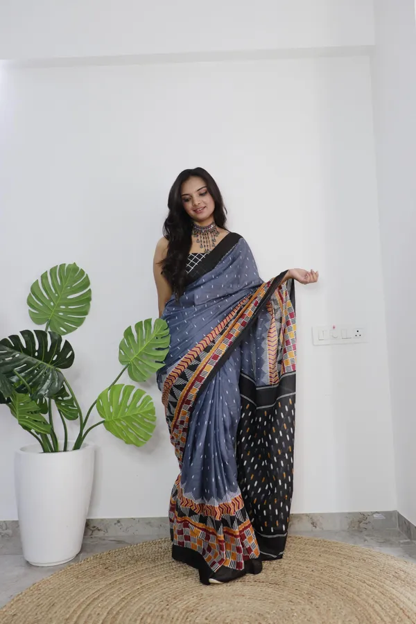Ikkat_Print_Pure_Soft_Cotton_saree_With_Blouse_Piece