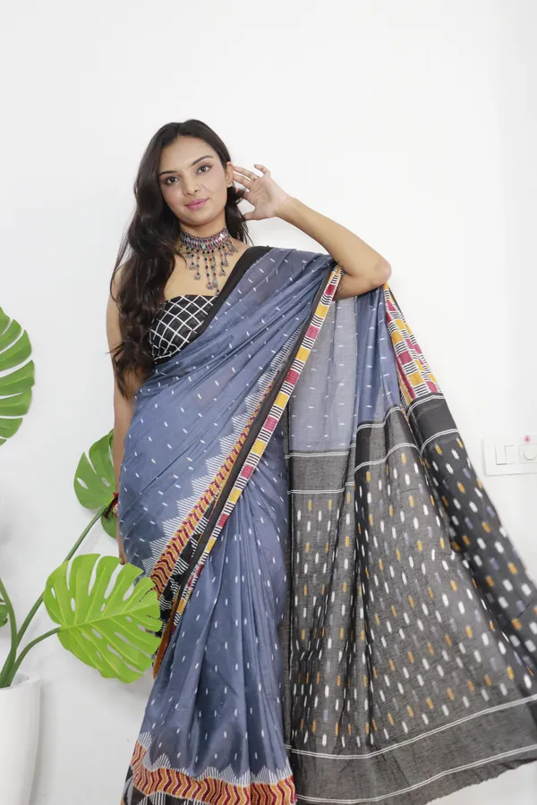 Ikkat_Print_Pure_Soft_Cotton_saree_With_Blouse_Piece