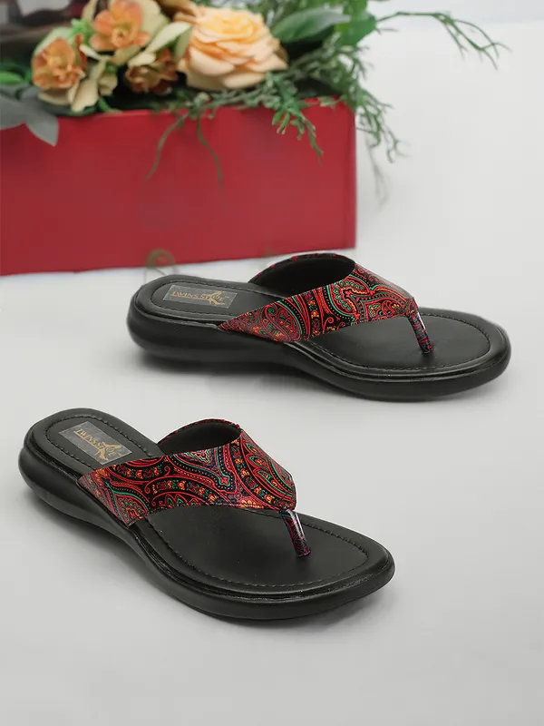Casual_Slip_On_Flat_Slippers_(Red)