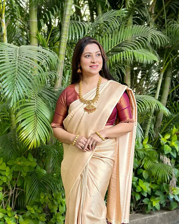 CREAM_KANJIVARAM_SILK__SAREE