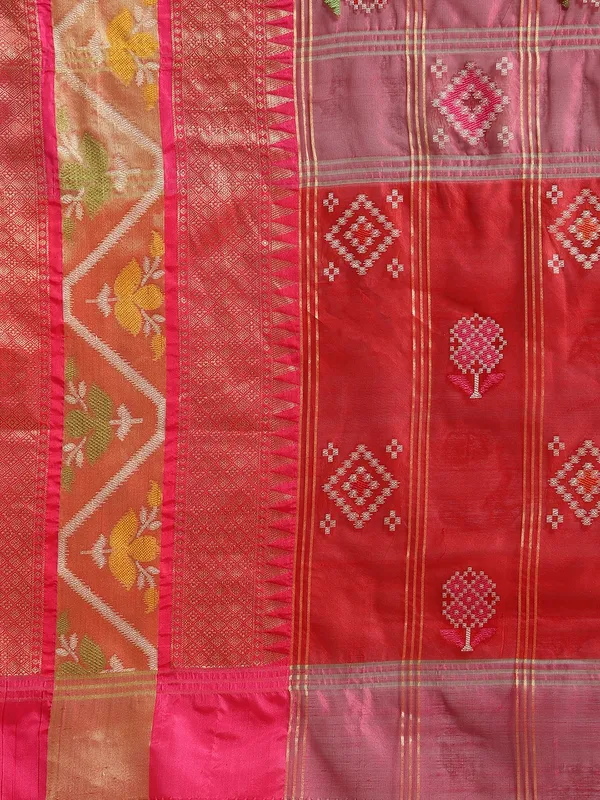 Magenta_Art_Silk_Banarasi_Sarees_For_Women