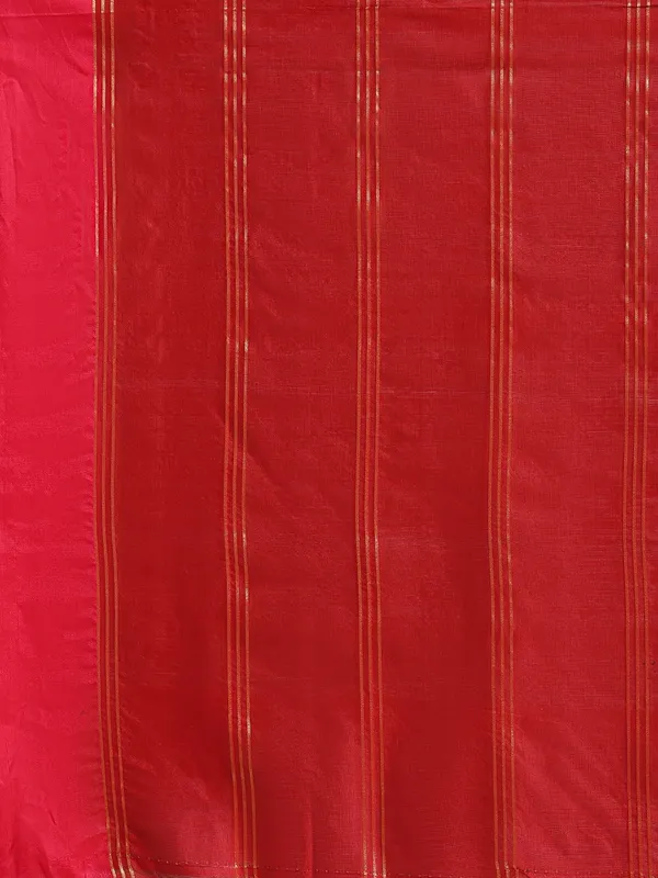 Magenta_Art_Silk_Banarasi_Sarees_For_Women