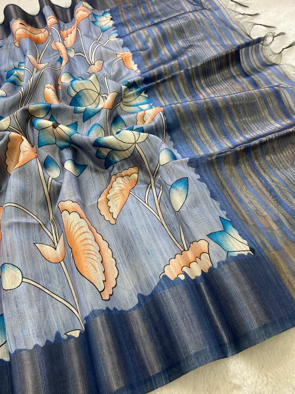 Soft_Tussar_Silk_sarees_with_Beautiful_Print_With_Attractive_Pallu_&_Zari_Border_And_Contrast_Print_Blouse_With_Tassels