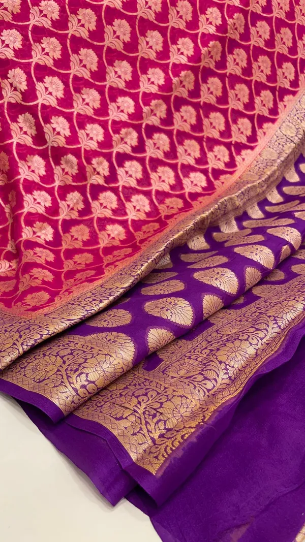 Humairah_Presents_Pure_Handloom_Magenta_Chiffon_Golden_Zari_Floral_Booti_Jaal_with_Contrast_Purple_Zari_Booti_Anchal_and_Zari_Border_with_Purple_Blouse