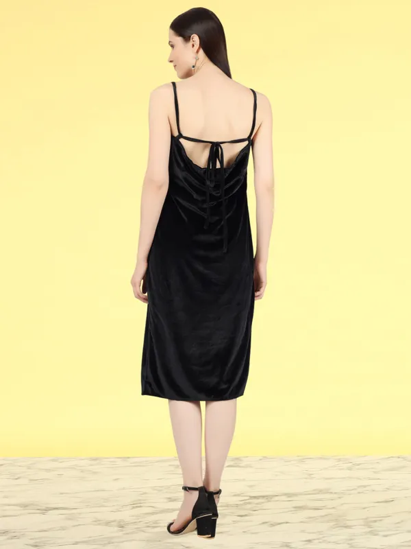 Black_Velvet_Bodycon_Dress_For_Women
