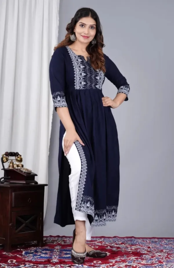 Women_Classic_Blue_Printed_Long_Kurti