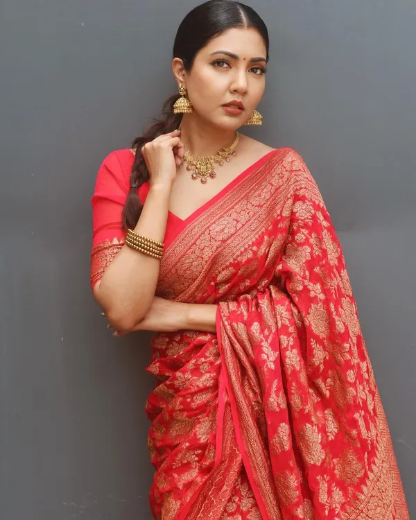 RED_KANJIVARAM_SILK_SAREE