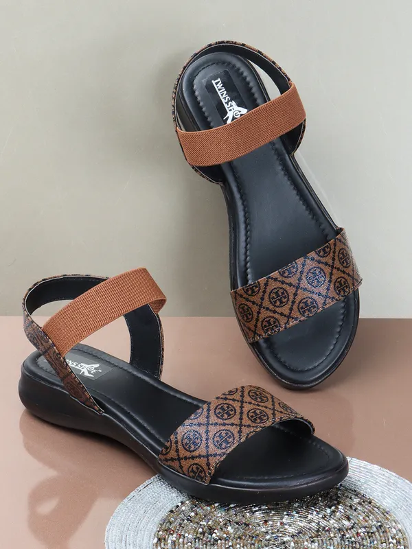 Casual_Slip_On_Flat_Slippers_(Brown)