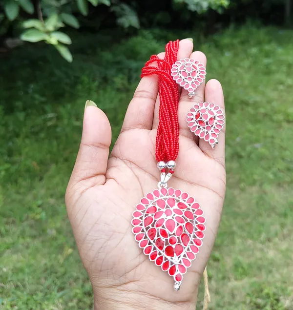 Assamese_Traditional_Red_Colour_Silver-Dugdugi_Tassel_Jewellery_Set_For_Women_&_Girl