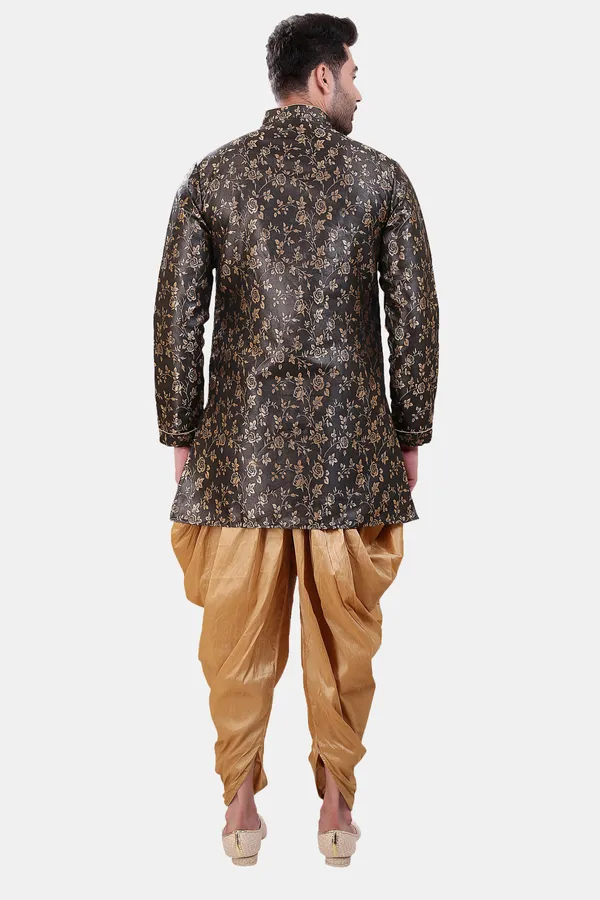 Floral_Print_Black_Jacquard_Sherwani_With_Patiyala