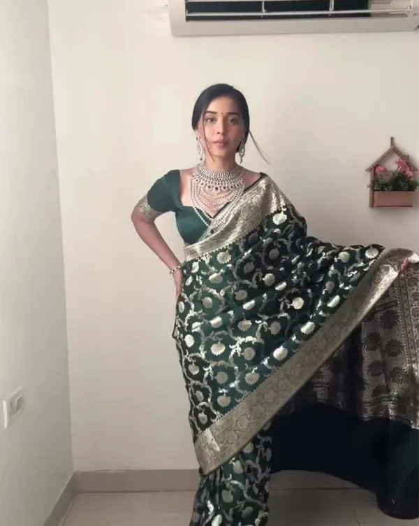 Green_Color_Ready_To_Wear_New_Collection_Soft_Banarasi_Silk_Saree_With_Silver_Zari_Work