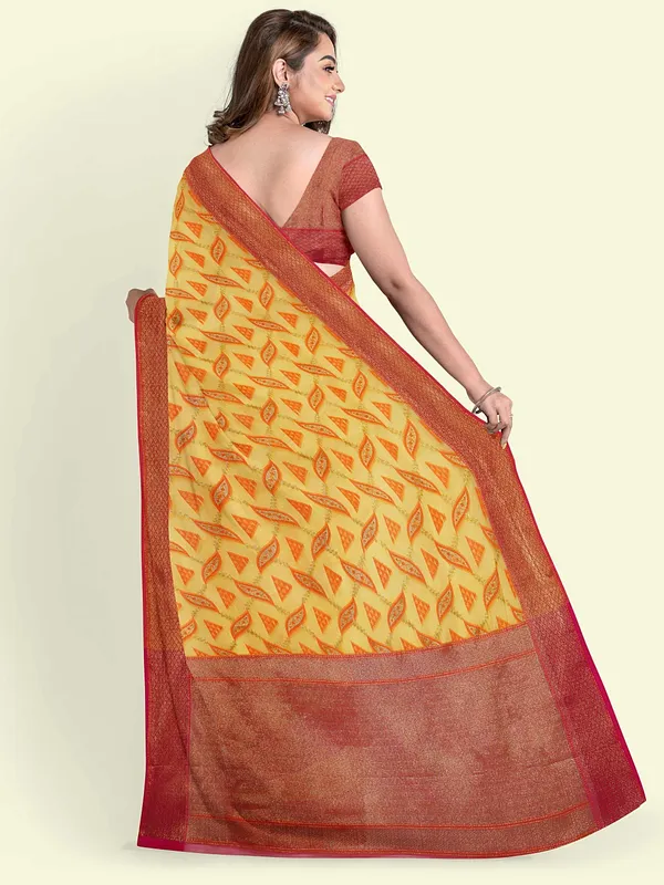 Yellow_Cotton_Blend_Banarasi_Sarees_For_Women