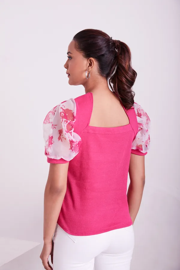 Classic_V-neck_and_puff_sleeve_design_Knitted_Top