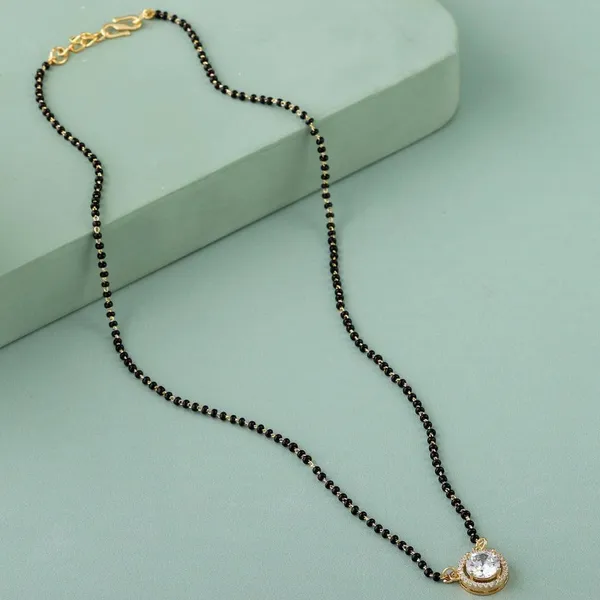 Single_Layer_Solitaire_Single_Stone_Mangalsutra_|_Fine_Design_Jewelry_&_Accessories_|