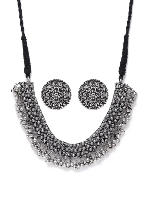 Women_Silver-toned_Silver-Plated_Jewellery_Set