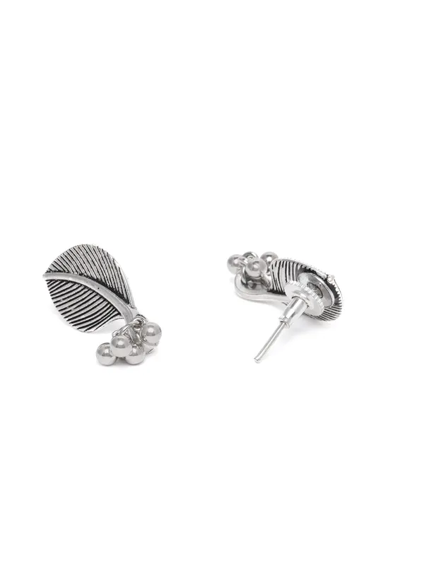Taruni_Silver_Plated_Leaf_Necklace_Set