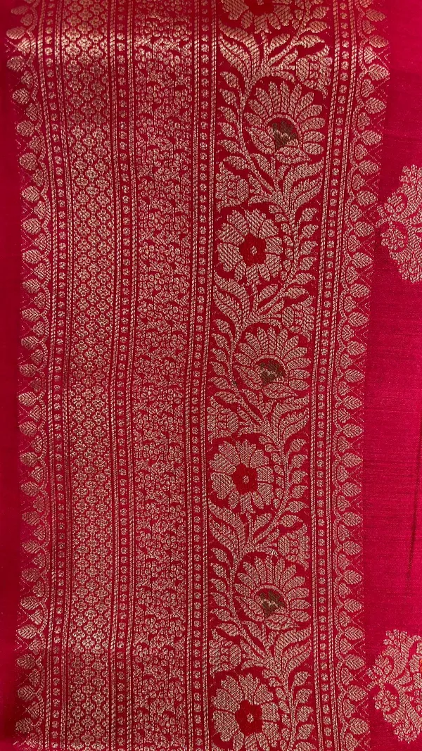 Humairah_Pure_Handwoven_Red_Muga_Silk_Zari_Mina_Booti_Minakari_Jaal_Anchal_with_Minakari_Zari_Border_Banarasi_Saree_with_Red_Blouse_piece