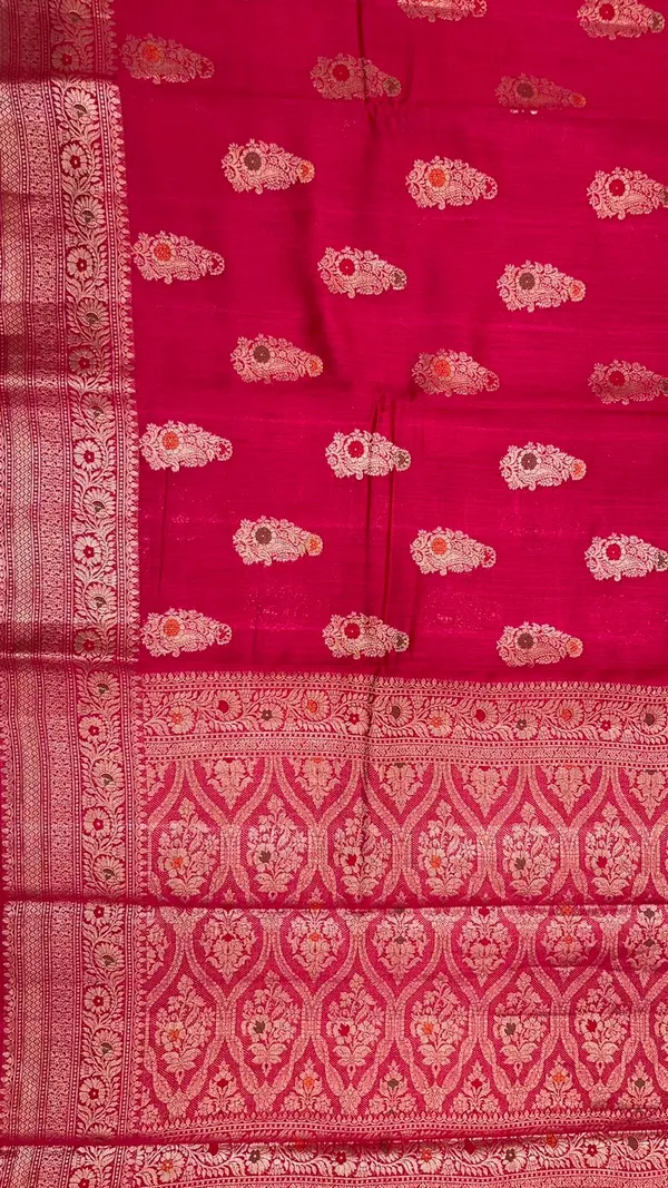 Humairah_Pure_Handwoven_Red_Muga_Silk_Zari_Mina_Booti_Minakari_Jaal_Anchal_with_Minakari_Zari_Border_Banarasi_Saree_with_Red_Blouse_piece