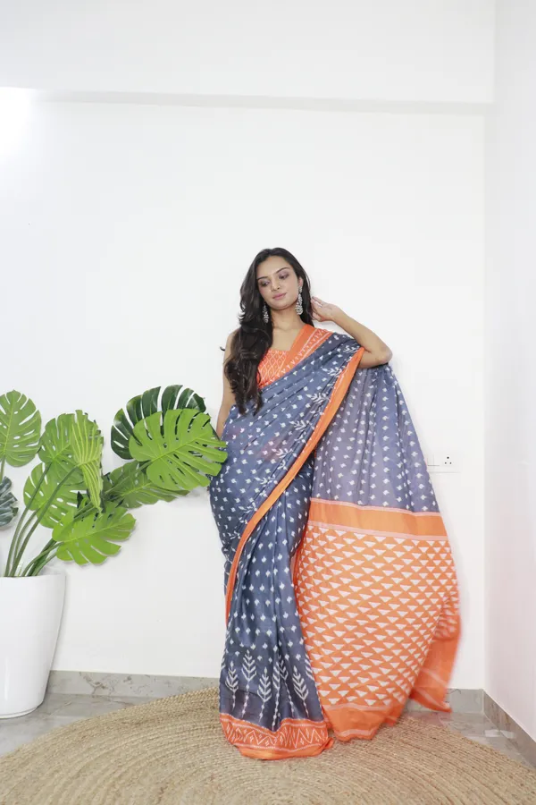 Ikkat_Print_Pure_Soft_Cotton_saree_With_Blouse_Piece