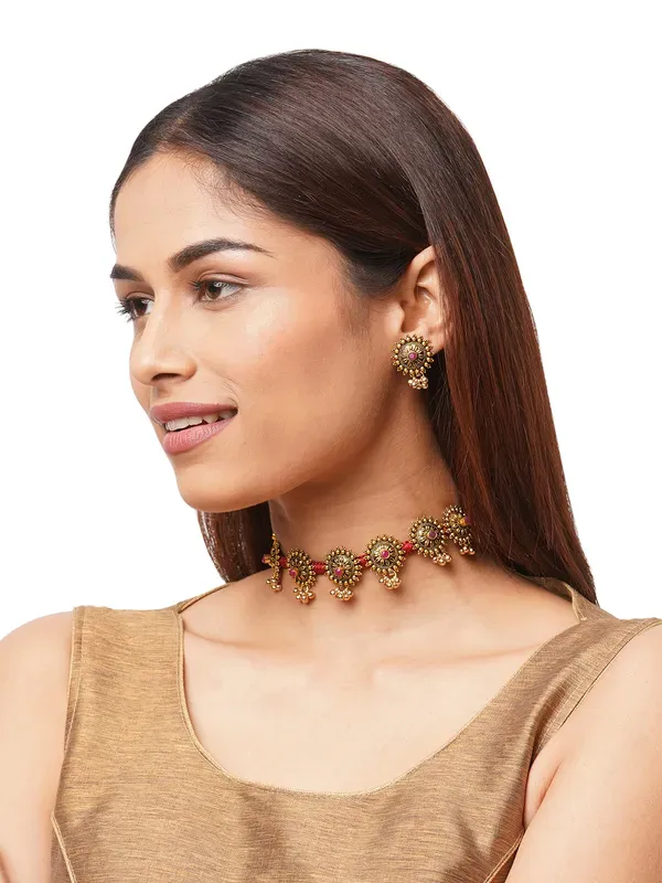 Gold-Toned_Grace_Floral_Choker_Set_with_Pearl_Beads