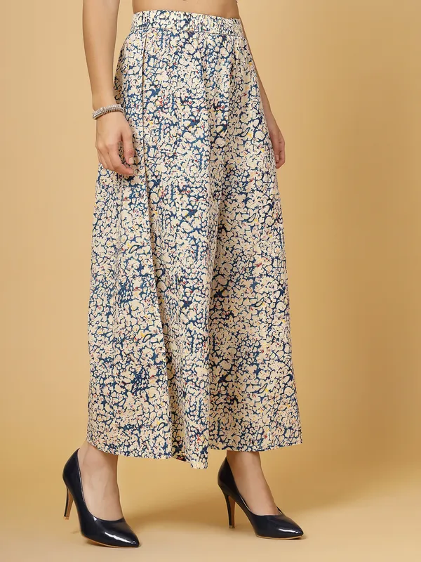 Blue_Pure_Cotton_Big_Flair_Printed_Regular_Palazzo