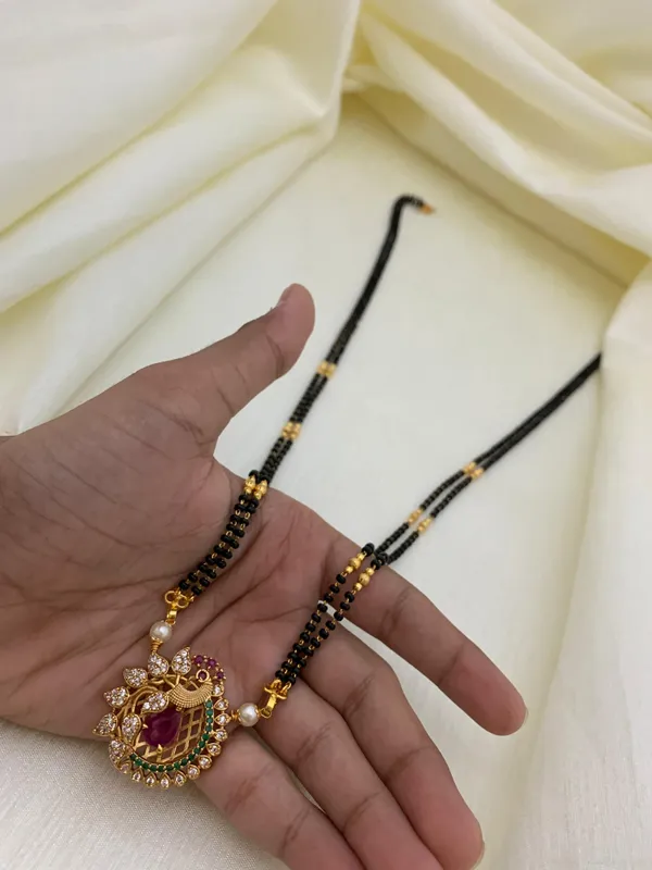 Aaina__peacock_design_mangalsutra_(_24_INCHES)