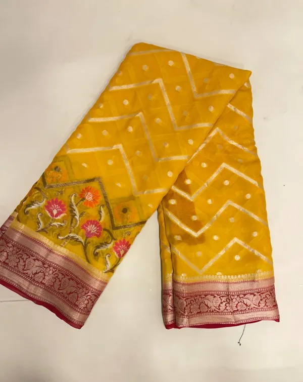 Humairah_Presents_Pure_Handloom_Yellow_Chiffon_Stripe_Zari_Zig-Zag_Booti_Skirt_Paithani_Border_with_Contrast_Red_Floral_Zari_Border_and_Red_Blouse