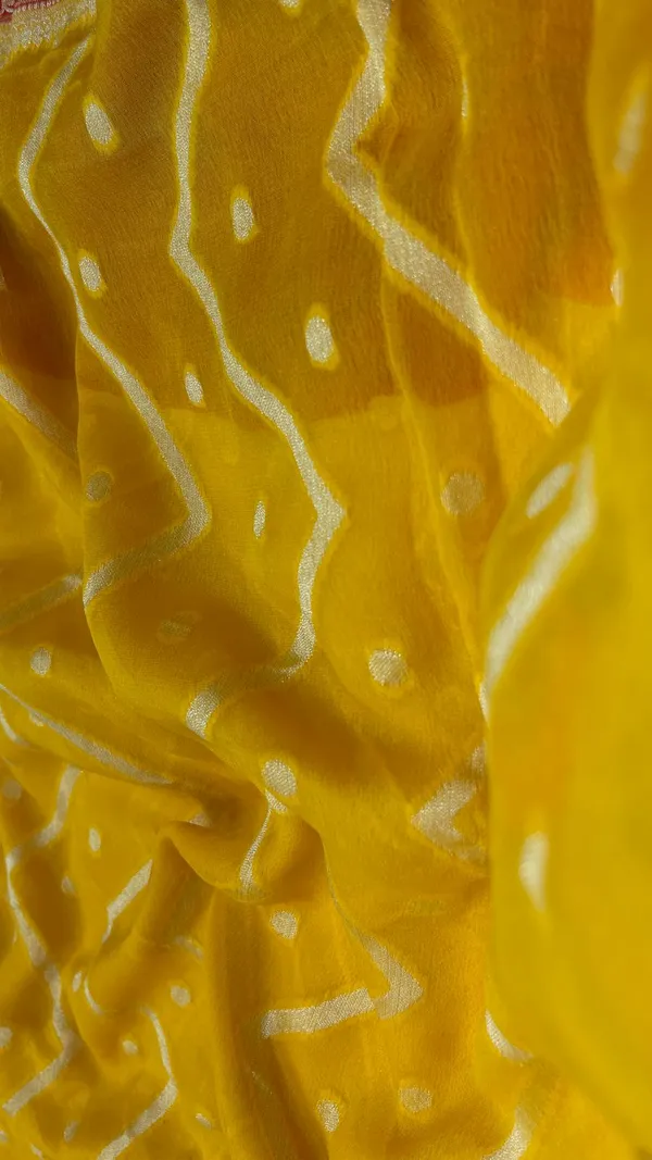 Humairah_Presents_Pure_Handloom_Yellow_Chiffon_Stripe_Zari_Zig-Zag_Booti_Skirt_Paithani_Border_with_Contrast_Red_Floral_Zari_Border_and_Red_Blouse