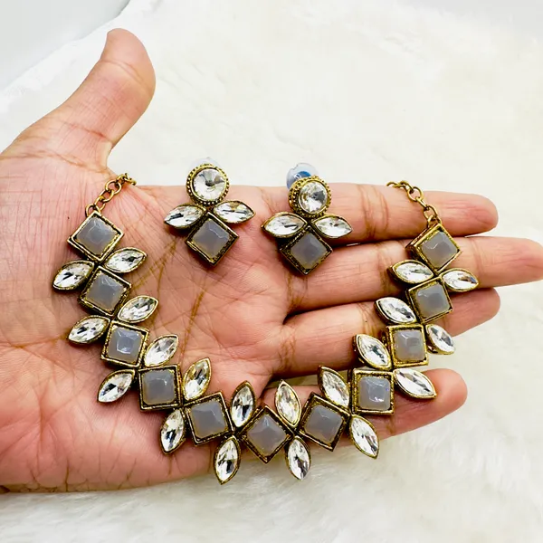 Grey_Alloy_Copper_Grey_Jewellery_Set_For_Women