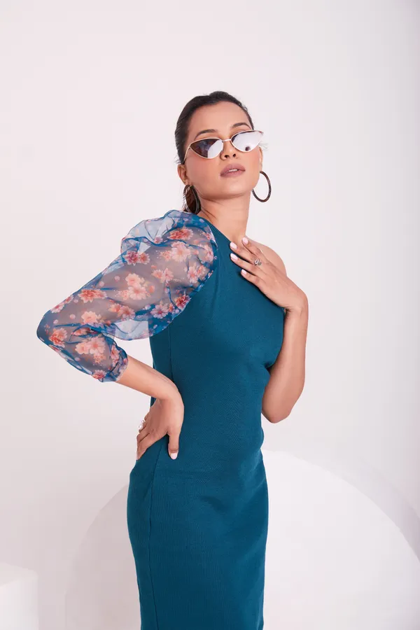 One_Shoulder_3/4_Puff_sleeves_Knited_solid_Bodycon_Dress