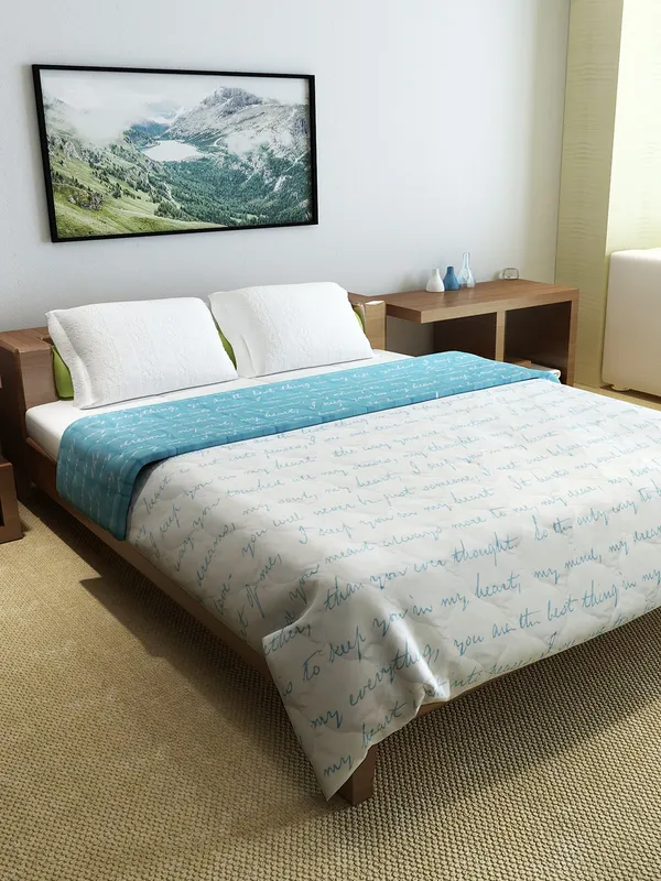 Text_Print_Double_Comforter_for_Heavy_Winter_(Polyester,_Blue_&_White)