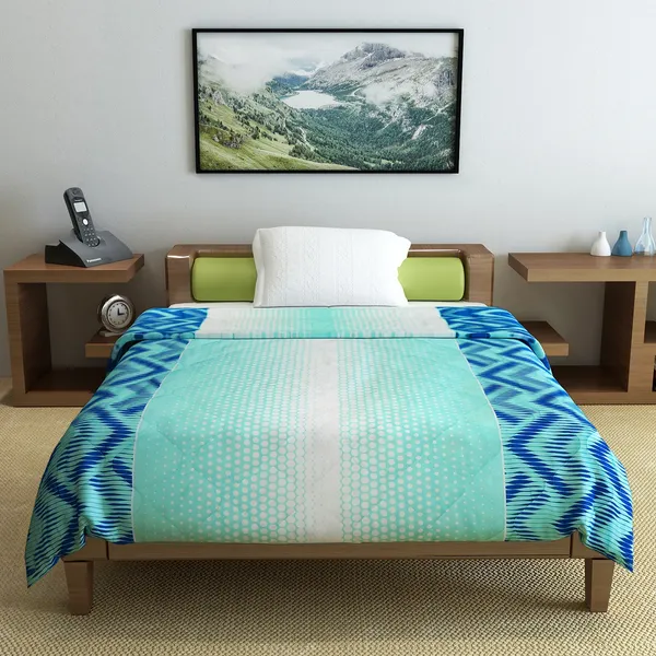 Abstract_Single_Comforter_for_Mild_Winter_(Polyester,_Sky_Blue)