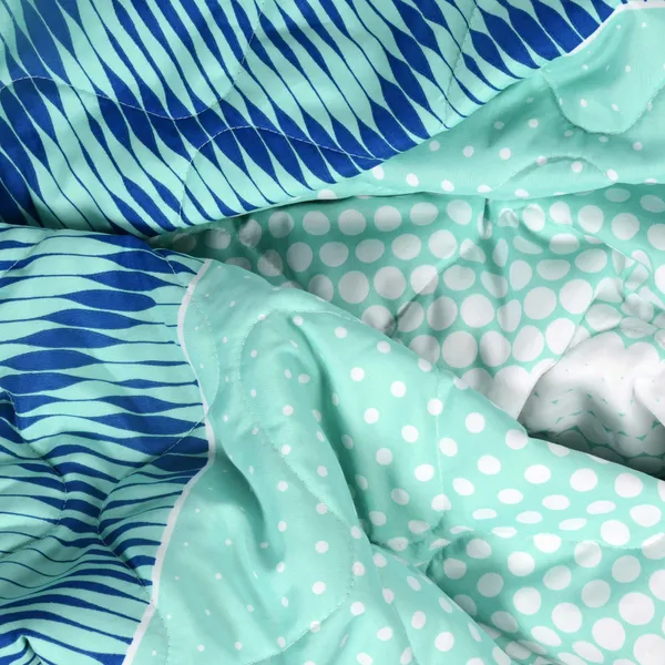 Abstract_Single_Comforter_for_Mild_Winter_(Polyester,_Sky_Blue)