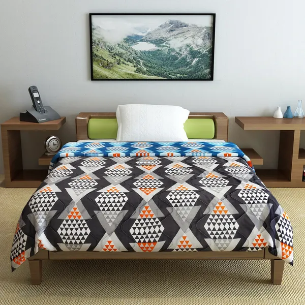 Geometric_Single_Comforter_for_Mild_Winter_(Polyester,_Grey_and_Blue)