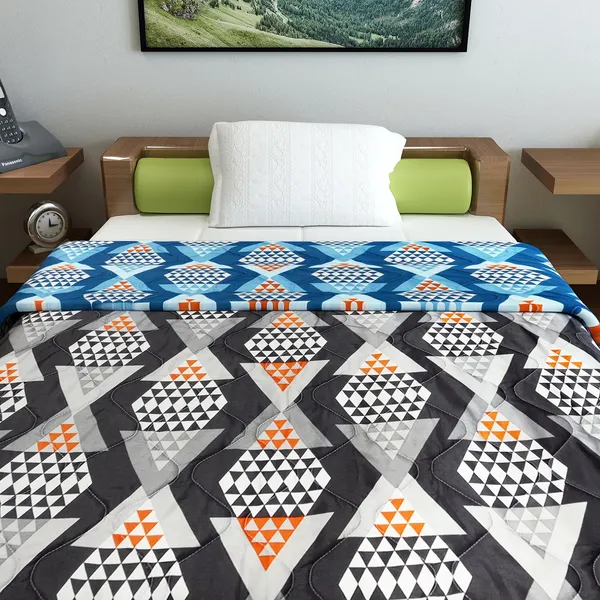 Geometric_Single_Comforter_for_Mild_Winter_(Polyester,_Grey_and_Blue)