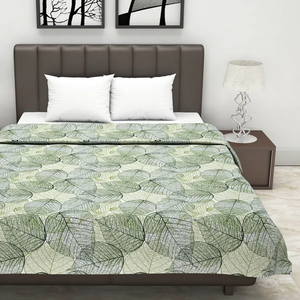 Glace_Cotton_Reversible_Lightweight_Floral_Double_Bed_AC_Dohar_Blanket_-_Dark_Green_and_Light_Green_(MD1415)