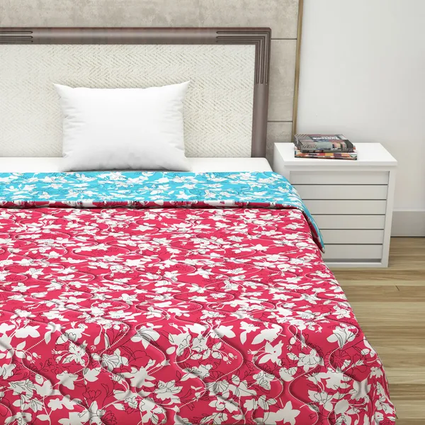 Floral_Single_Comforter_for_Mild_Winter_(Polyester,_Pink_and_Sky_Blue)