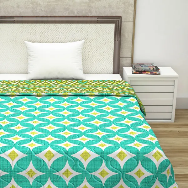 Printed_Single_Comforter_for_Mild_Winter_(Polyester,_Yellow,_Green)