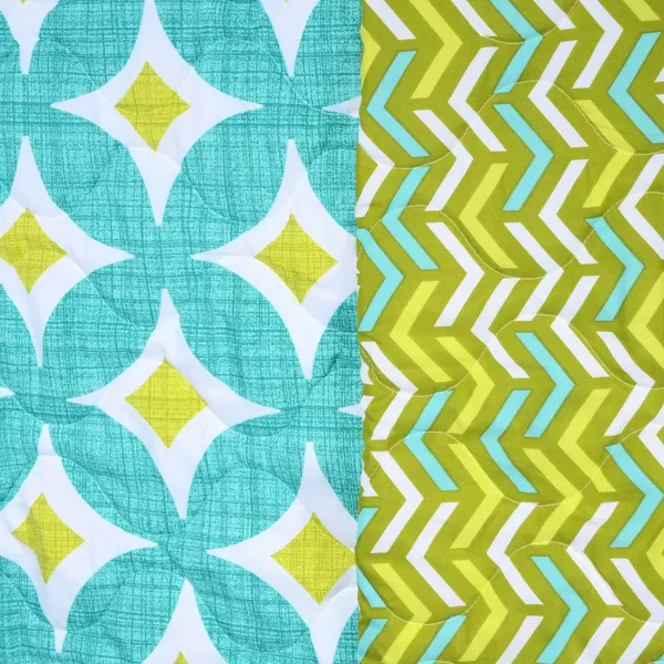 Printed_Single_Comforter_for_Mild_Winter_(Polyester,_Yellow,_Green)