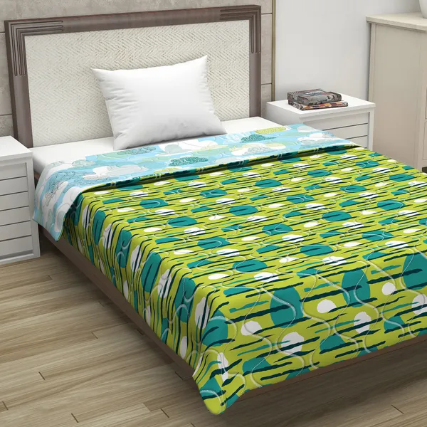Printed_Single_Comforter_for_Mild_Winter_(Polyester,_Blue,_Green)