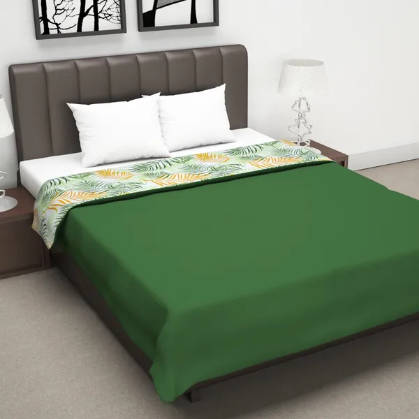 Solid,_Floral_Double_Dohar_for_AC_Room_(Microfiber,_Green_and_White)