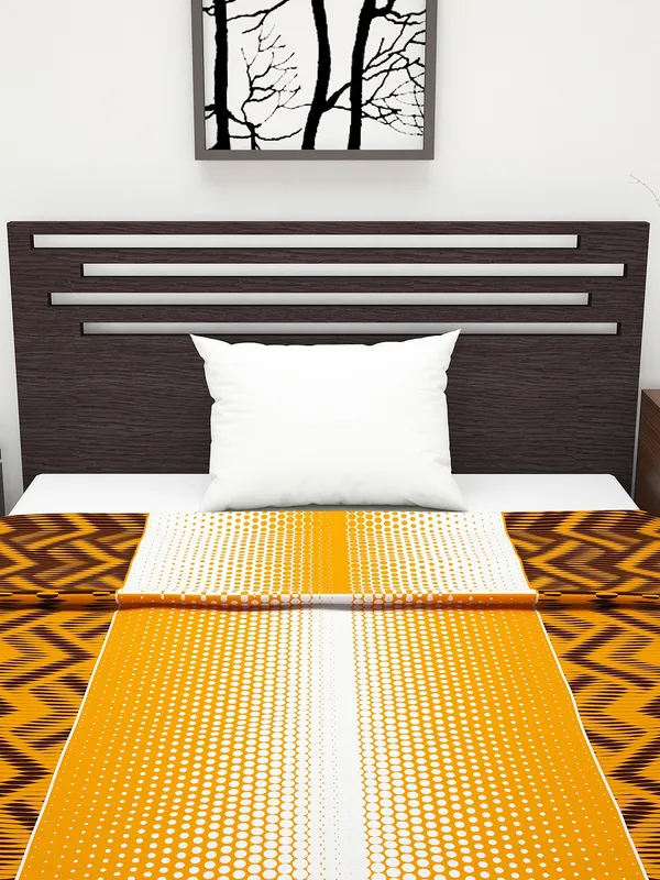 Geometric_Double_Dohar_for_AC_Room_(Polyester,_Orange_and_Brown)