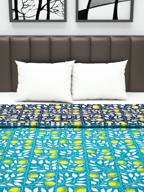 Floral_Double_Dohar_for_Mild_Winter_(Polyester,_Green_and_Navy_Blue)