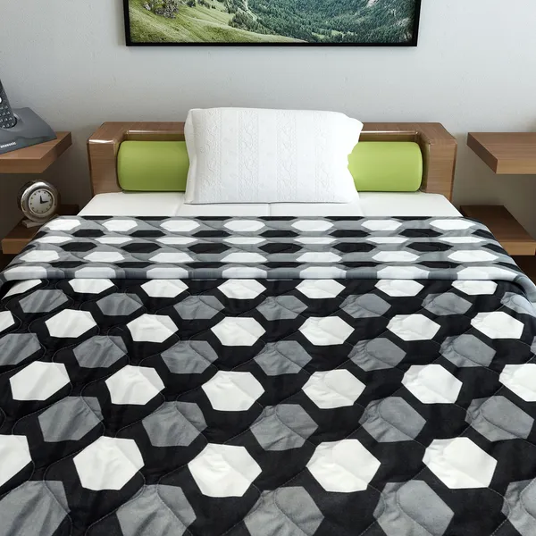 Geometric_Single_Comforter_for_Mild_Winter_(Polyester,_Black_&_Grey)