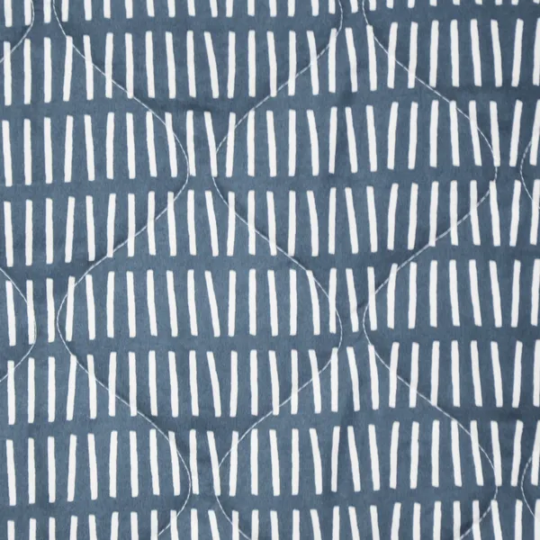 Abstract_Single_Comforter_for_Mild_Winter_(Polyester,_Blue_&_White)