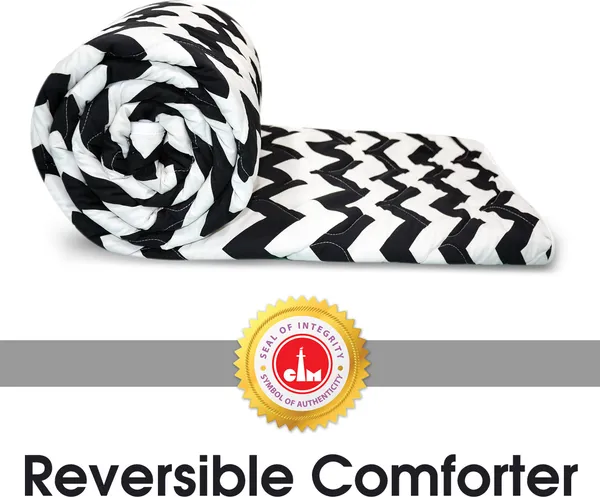 Abstract_Single_Comforter_for_Mild_Winter_(Polyester,_Black,_White)