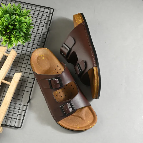 VECHLO_Men_Brown_Sandals_()