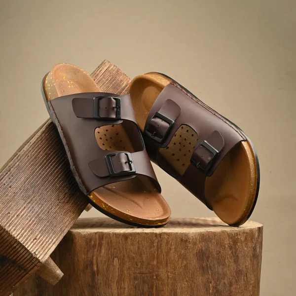 VECHLO_Men_Brown_Sandals_()