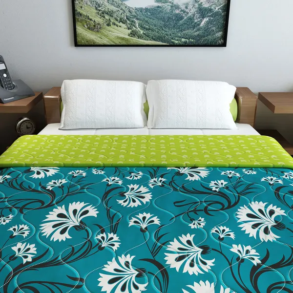 Floral_Double_Comforter_for_AC_Room_(Polyester,_Green_and_Sea_Green)
